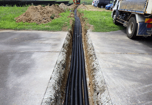 電気通信工事作業３